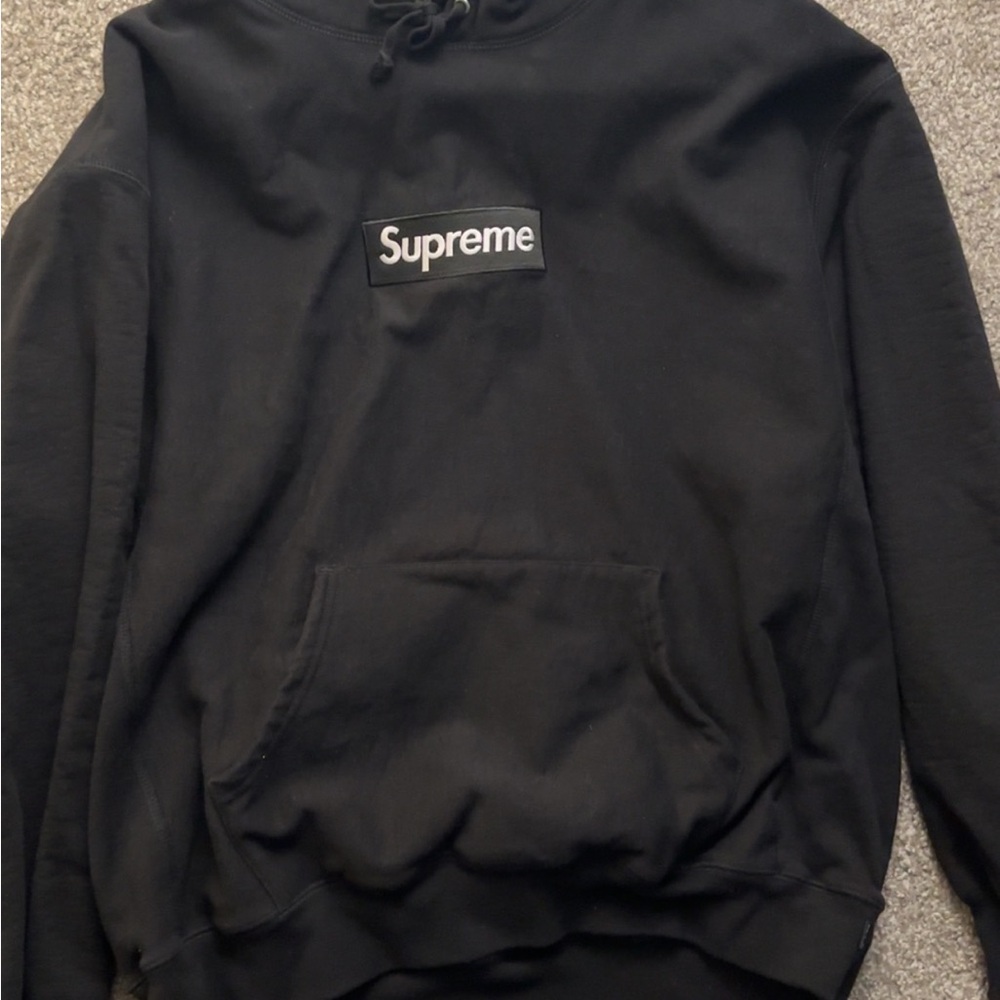 Supreme hoodie